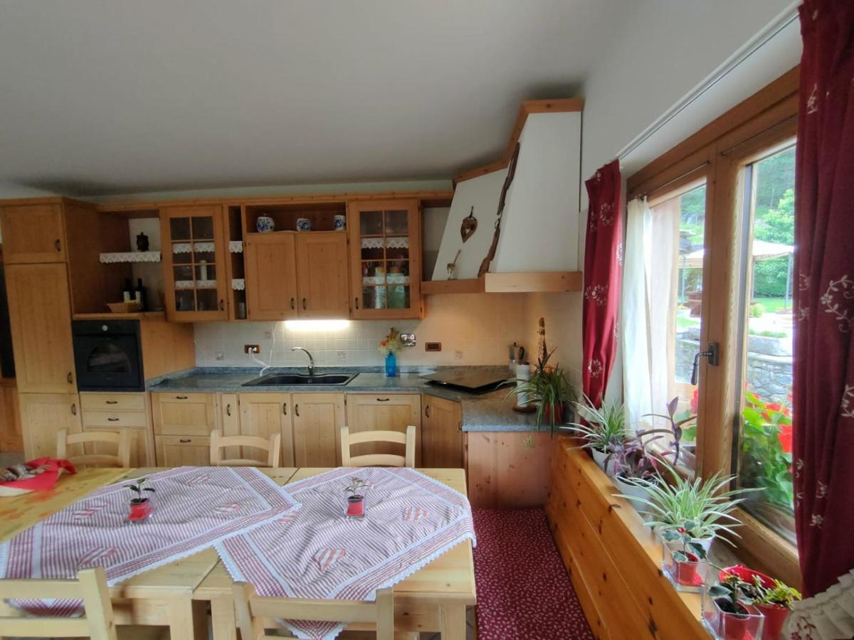 La Majon De Fohten Montjovet Exteriér fotografie