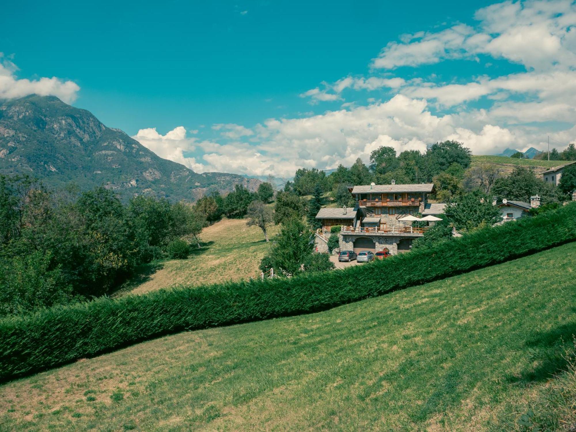 La Majon De Fohten Montjovet Exteriér fotografie